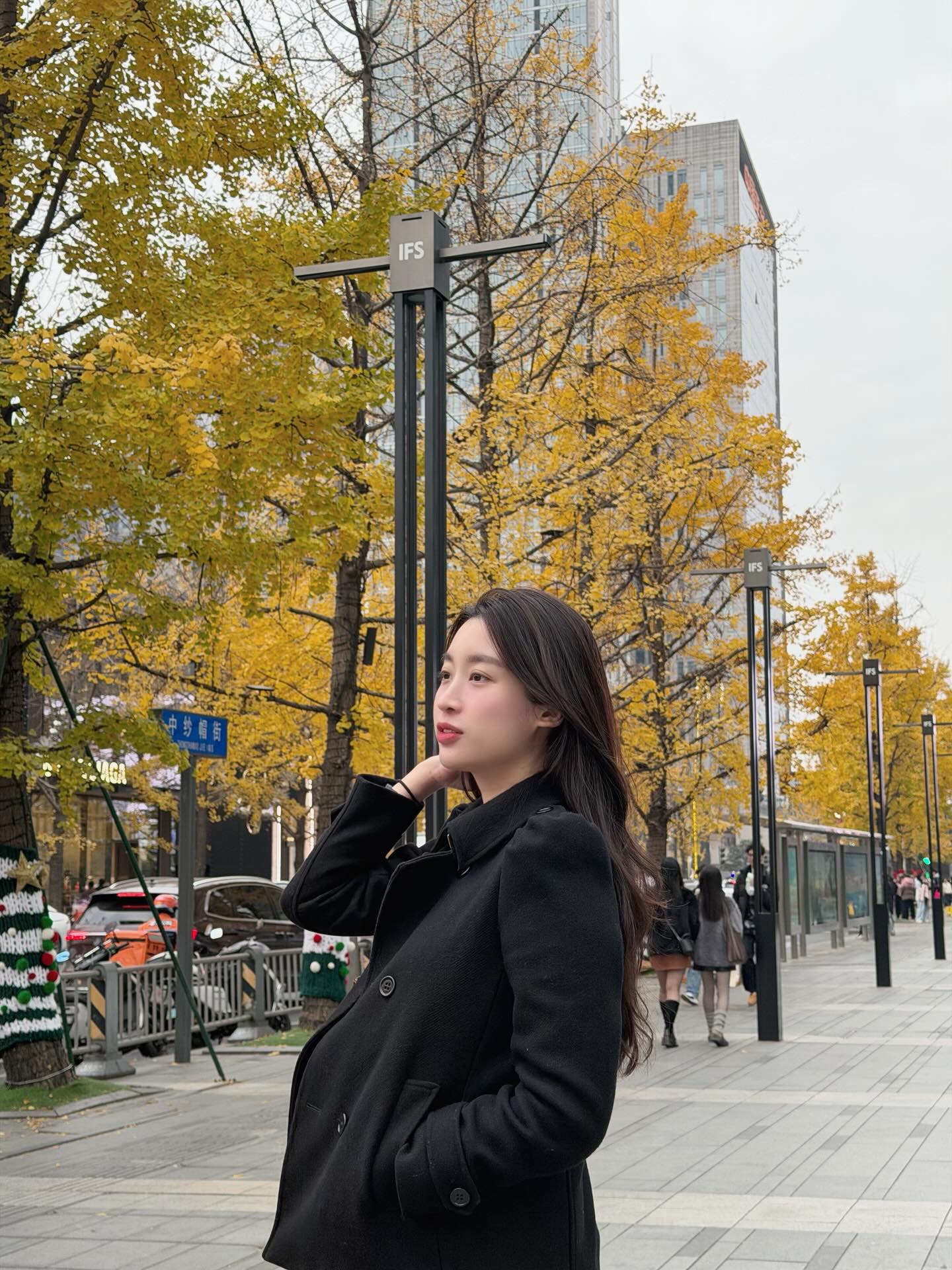 Đỗ Mỹ Linh khoe visual xinh đẹp giữa tin đồn mang thai lần 2, chồng Chủ tịch nói 1 câu đủ thấy cực yêu vợ- Ảnh 2.