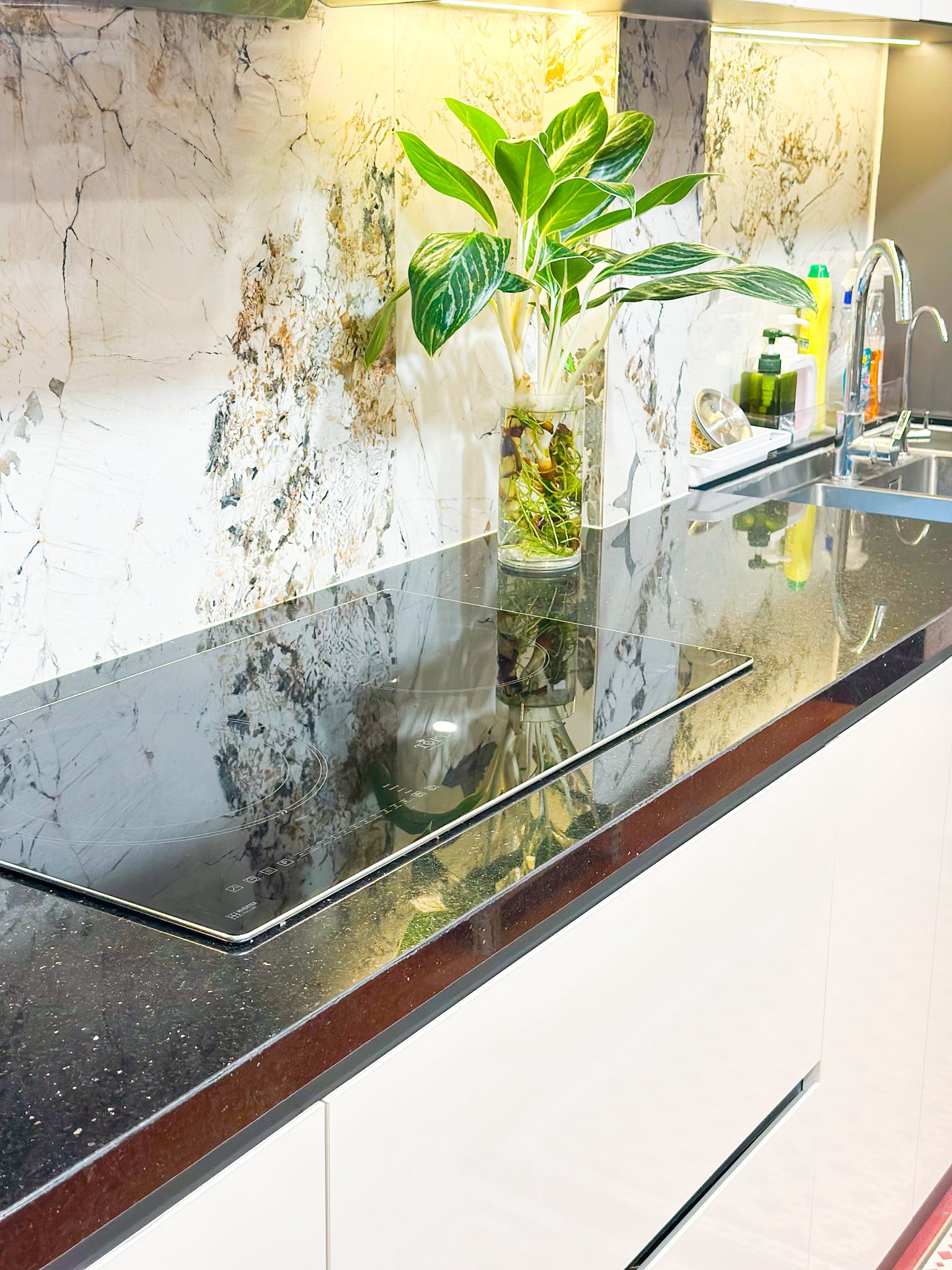 Mẹ 2 con dọn 6 tầng nhà chỉ 1 tiếng mỗi ngày: Nhờ một “chiêu” đơn giản mà tầng nào cũng sạch thơm bóng loáng- Ảnh 7. Mẹ 2 con dọn 6 tầng nhà chỉ 1 tiếng mỗi ngày: Nhờ một “chiêu” đơn giản mà tầng nào cũng sạch thơm bóng loáng- Ảnh 7.