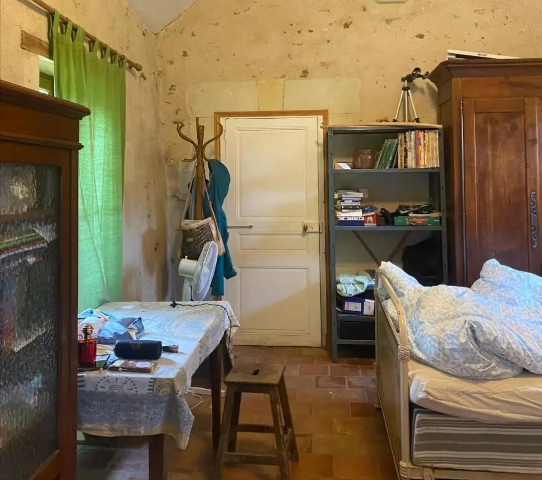 Xúc động trước căn nhà 12m² của cụ bà 70 tuổi: Sống 1 mình vẫn ổn, không làm gánh nặng cho con cháu- Ảnh 1.