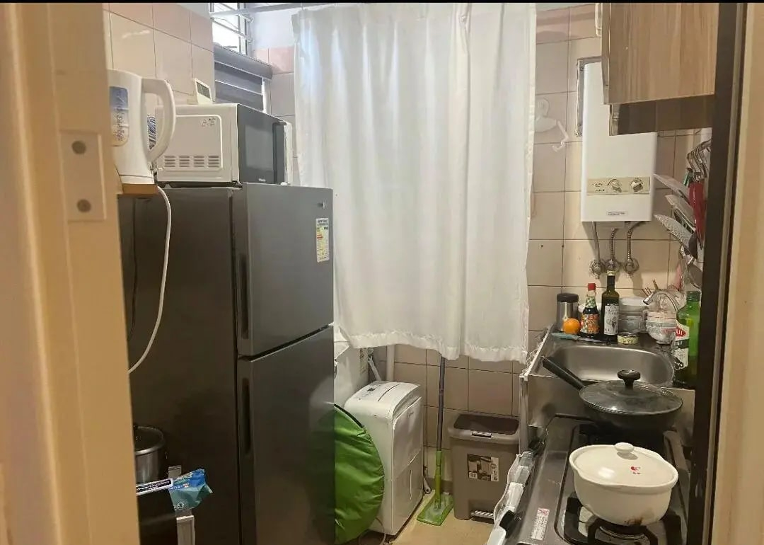 Xúc động trước căn nhà 12m² của cụ bà 70 tuổi: Sống 1 mình vẫn ổn, không làm gánh nặng cho con cháu- Ảnh 5.