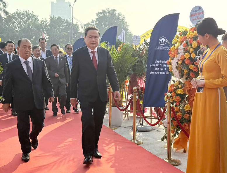 TỔNG THUẬT: Thủ tướng Chính phủ và Chủ tịch Quốc hội dự lễ khởi công, khánh thành 234 dự án lớn trên cả nước- Ảnh 9.