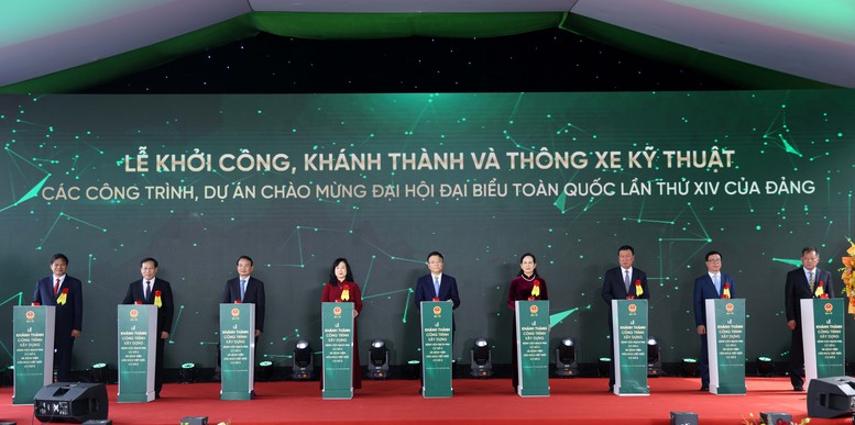 TỔNG THUẬT: Thủ tướng Chính phủ và Chủ tịch Quốc hội dự lễ khởi công, khánh thành 234 dự án lớn trên cả nước- Ảnh 19.