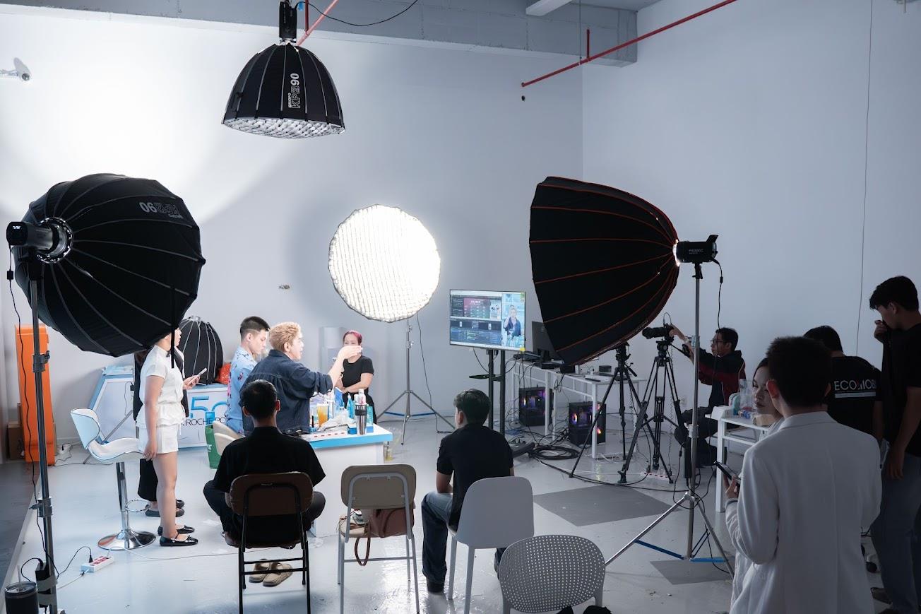 Doanh nghiệp Việt tìm lối đi mới với Social Commerce - Ảnh 2.