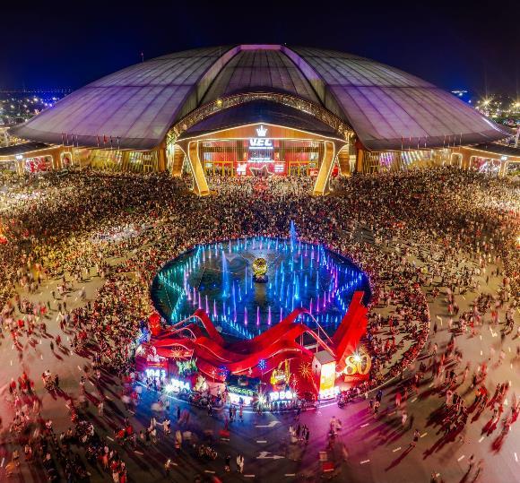 Huyền thoại T1 lần đầu đến Việt Nam, VEC trở thành điểm hẹn của cộng đồng eSports - Ảnh 3.