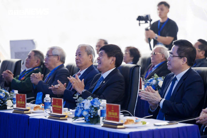 Kỷ lục chưa từng có của Việt Nam đang diễn ra hôm nay: Vingroup có dự án 37 tỷ USD 'khủng' nhất lịch sử- Ảnh 33.