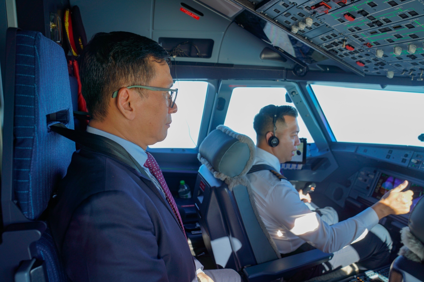 Vietjet cất nóc hangar chuẩn quốc tế, khai trương chuyến bay tới Cảng Hàng không quốc tế Long Thành - Ảnh 1.