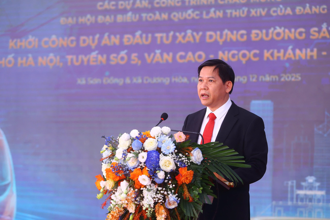 Metro 72.000 tỷ đồng nối thẳng trung tâm Hà Nội với Hòa Lạc chính thức khởi công- Ảnh 2.