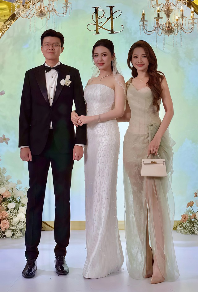 Loạt ảnh “nét căng” đám cưới thiếu gia Phan Hoàng: Hai gia tộc giàu nức tiếng lộ diện gây bão mạng- Ảnh 6.