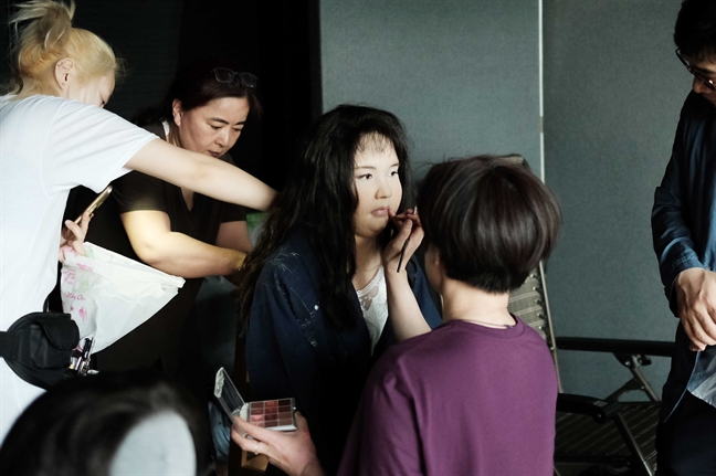 3 triệu người không tin đây là Minh Hằng, đại mỹ nhân Vbiz sao lại ra nông nỗi này- Ảnh 2. 3 triệu người không tin đây là Minh Hằng, đại mỹ nhân Vbiz sao lại ra nông nỗi này- Ảnh 2.