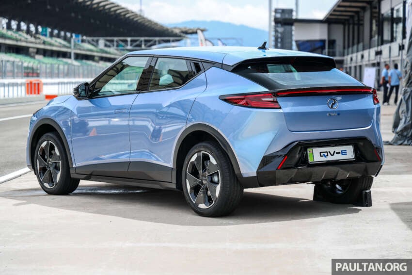 Xem ô tô điện đầu tiên mà Malaysia tự sản xuất: Giá quy đổi hơn 500 triệu đồng, dài ngang Sonet, chạy 445km/sạc, thuê pin 9 năm- Ảnh 8.