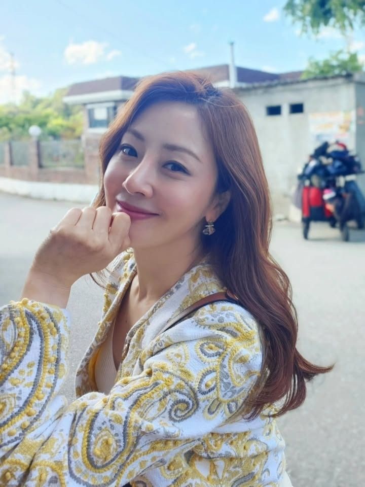 Đến tuổi trung niên, tôi nhận ra kẻ khiến mình nghèo đi không phải mức lương - mà là những khoản chi vô nghĩa bào mòn từng ngày- Ảnh 2.