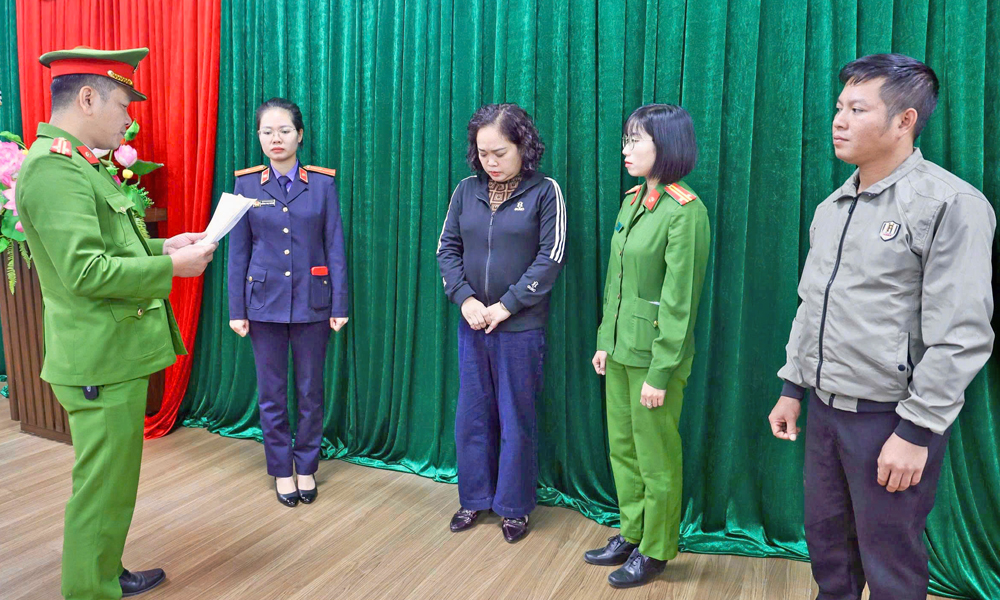 Khởi tố 2 cán bộ thuế Nguyễn Thị Phương và Nguyễn Thị Hoa- Ảnh 1. Khởi tố 2 cán bộ thuế Nguyễn Thị Phương và Nguyễn Thị Hoa- Ảnh 1.