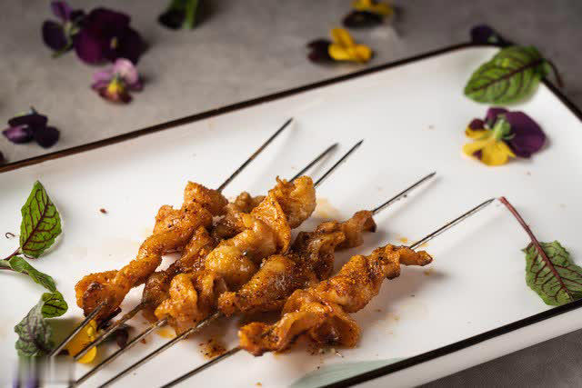 Ăn thịt gà, nhiều người mắc 8 sai lầm gây bệnh nặng- Ảnh 2.