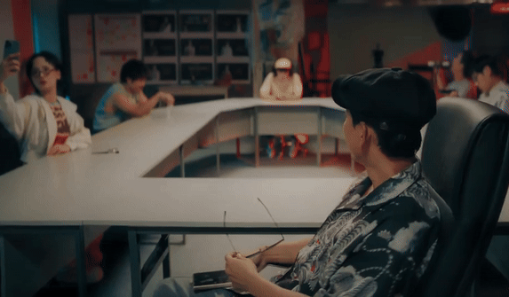 Việt Nam có bao nhiêu ngôi sao đều dồn hết vào phim này rồi: Từ mỹ nhân trăm tỷ đến nam thần làm rạng danh đất nước- Ảnh 2. Việt Nam có bao nhiêu ngôi sao đều dồn hết vào phim này rồi: Từ mỹ nhân trăm tỷ đến nam thần làm rạng danh đất nước- Ảnh 2.