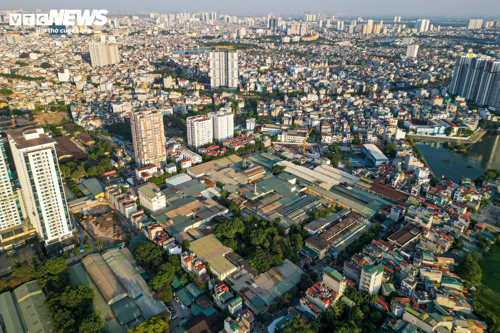 Cận cảnh loạt trụ sở sắp di dời khỏi nội thành Hà Nội- Ảnh 1.