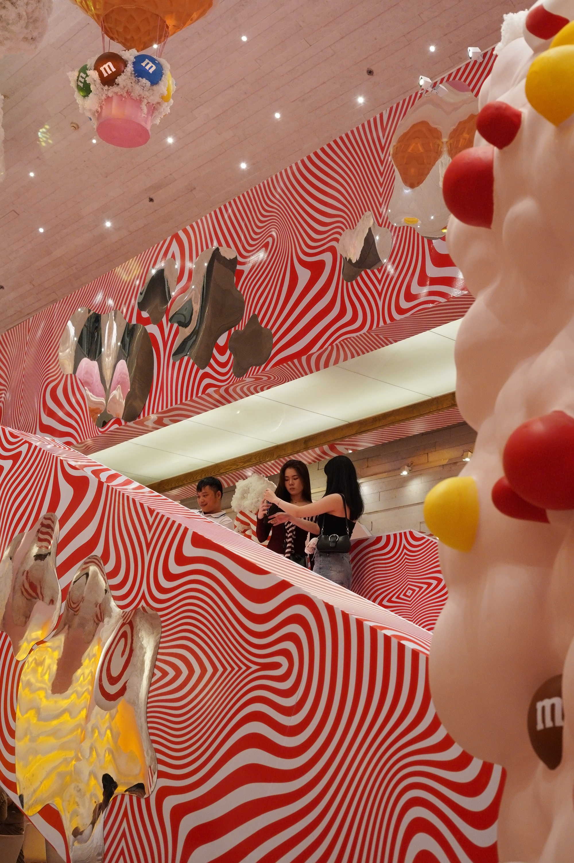 Cận cảnh quán cà phê Giáng sinh 200k/giờ ở TP.HCM, đáng thì thấy đáng nhưng trải nghiệm thì thật sự chưa xứng!- Ảnh 23. Cận cảnh quán cà phê Giáng sinh 200k/giờ ở TP.HCM, đáng thì thấy đáng nhưng trải nghiệm thì thật sự chưa xứng!- Ảnh 23.