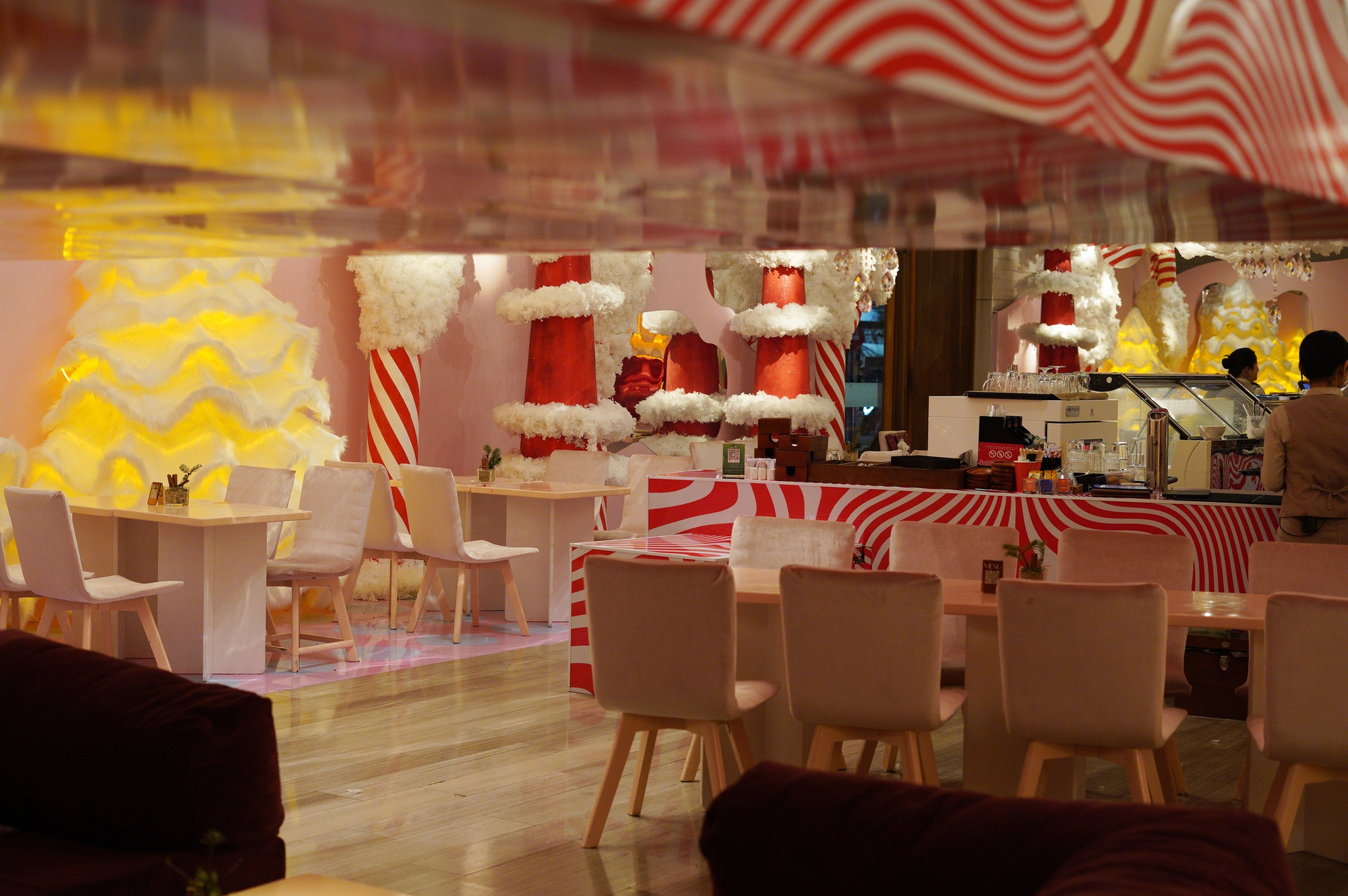 Cận cảnh quán cà phê Giáng sinh 200k/giờ ở TP.HCM, đáng thì thấy đáng nhưng trải nghiệm thì thật sự chưa xứng!- Ảnh 11. Cận cảnh quán cà phê Giáng sinh 200k/giờ ở TP.HCM, đáng thì thấy đáng nhưng trải nghiệm thì thật sự chưa xứng!- Ảnh 11.