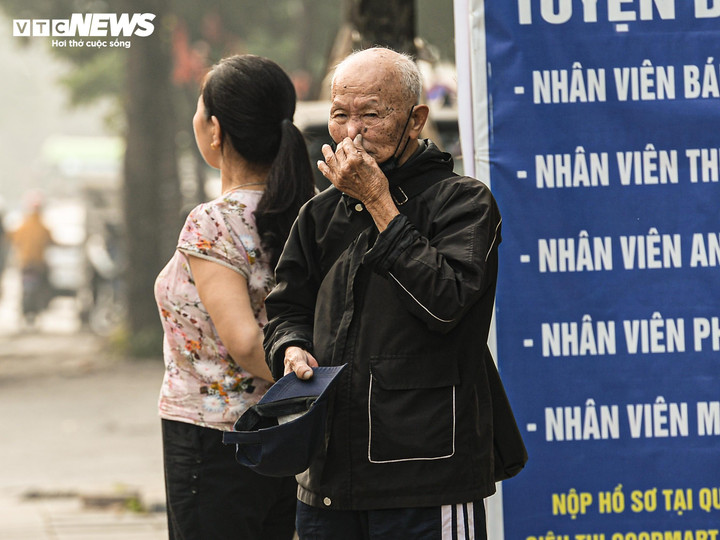 Các trường Hà Nội chủ động cho học sinh nghỉ học nếu không khí 'rất nguy hại'- Ảnh 2.
