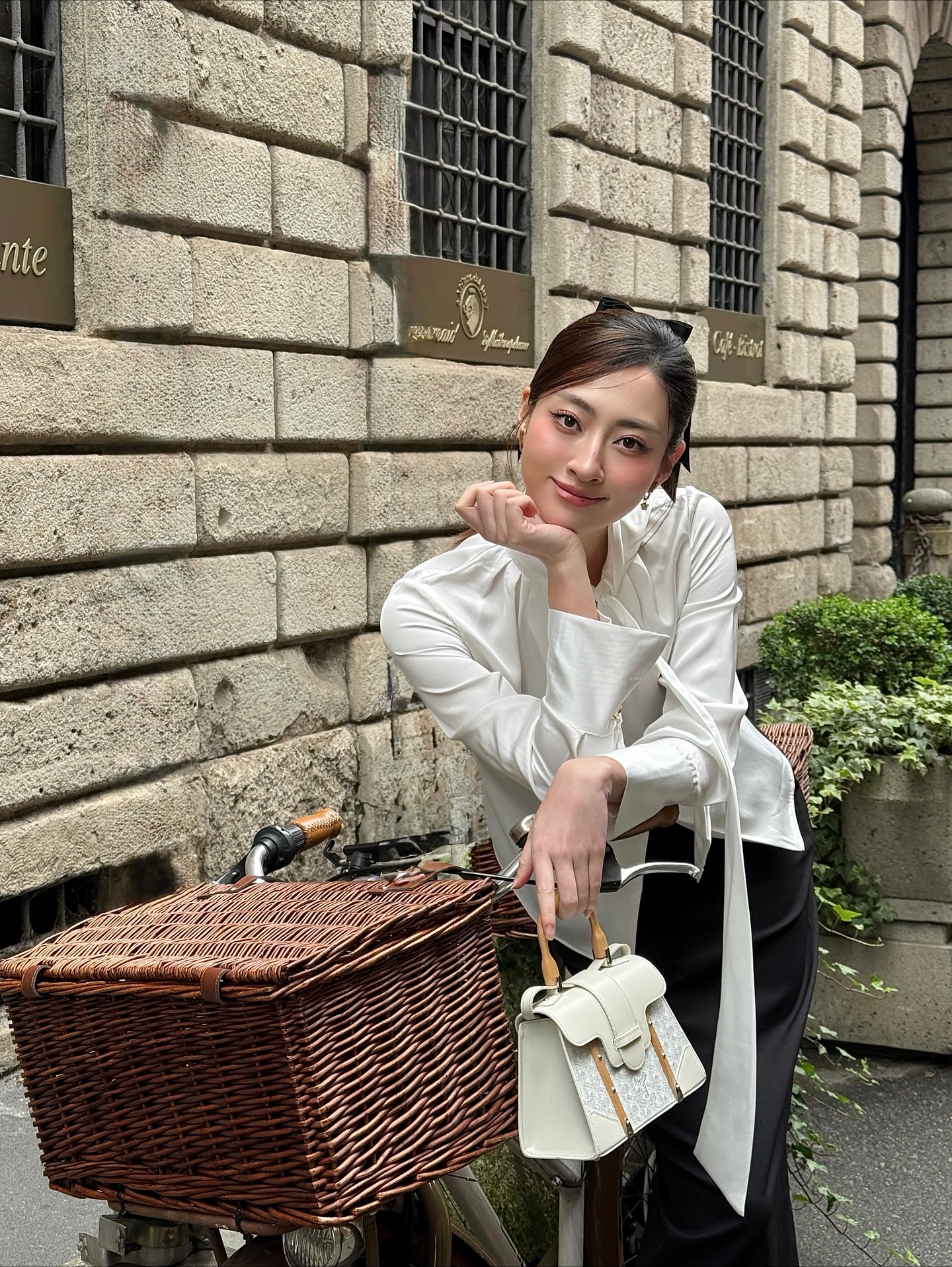 Lương Thùy Linh bị chê xuống sắc- Ảnh 10.