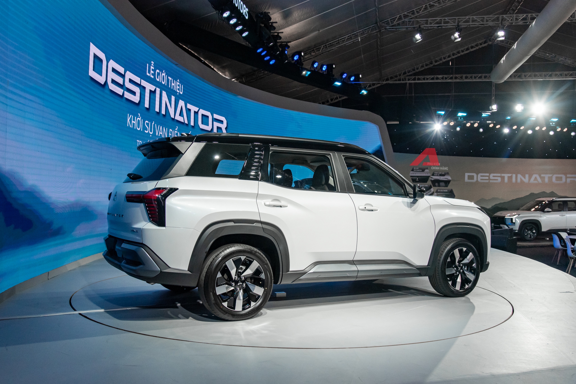 Cầm lái Mitsubishi Destinator: 6 bài sa hình ‘khét lẹt’ này biết luôn xe cầu trước 1.5L 7 chỗ thật sự sẽ thế nào!- Ảnh 2.