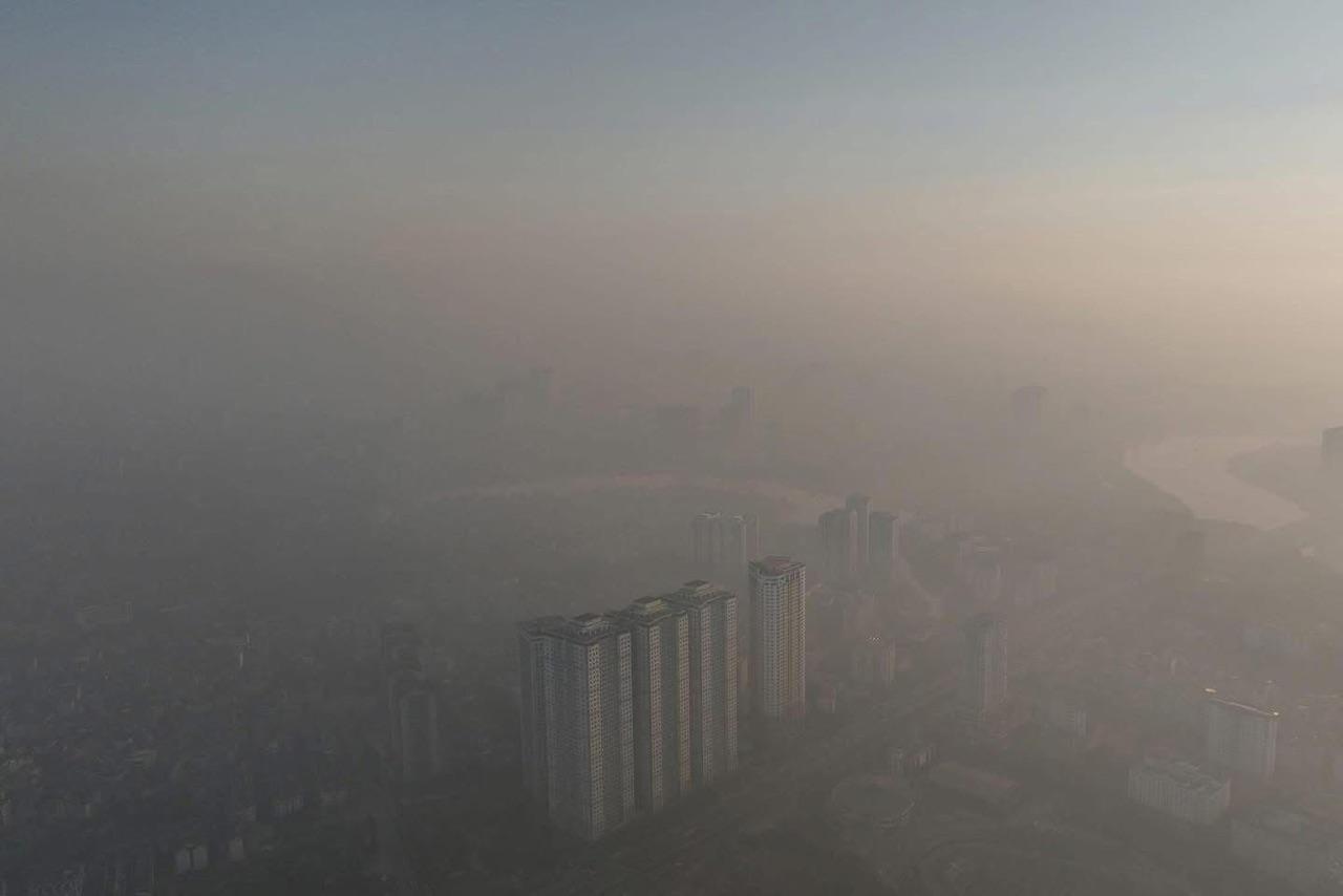 SỐC: Ô nhiễm không khí khiến người dân Hà Nội chịu tổn hại sức khỏe tương đương hút thụ động 2 điếu thuốc lá mỗi ngày- Ảnh 3. SỐC: Ô nhiễm không khí khiến người dân Hà Nội chịu tổn hại sức khỏe tương đương hút thụ động 2 điếu thuốc lá mỗi ngày- Ảnh 3.