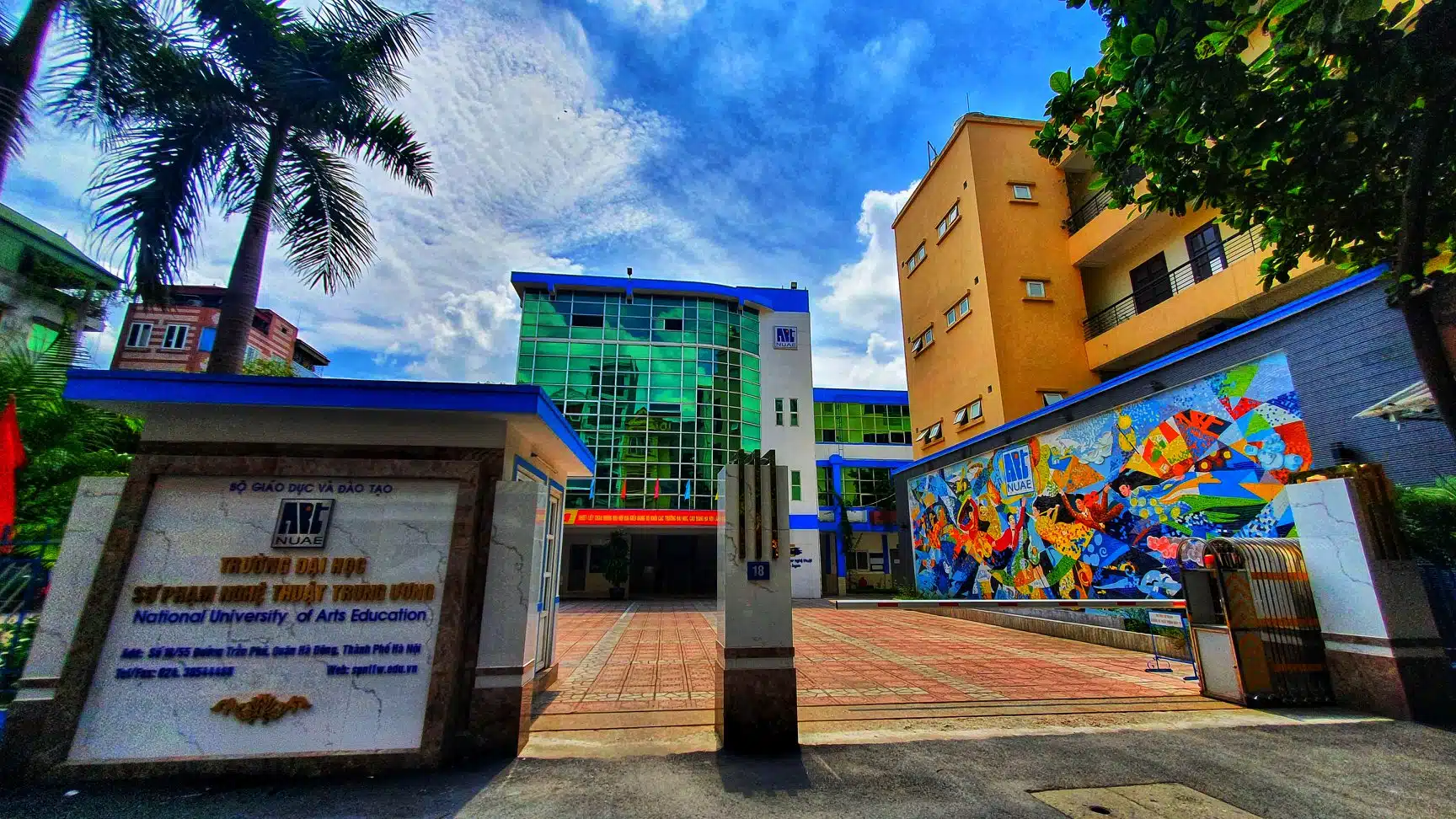 Xôn xao một trường chi trả tiền A80 cho sinh viên 2,2 triệu đồng mà "không bị khấu trừ bất kỳ khoản nào"- Ảnh 3. Xôn xao một trường chi trả tiền A80 cho sinh viên 2,2 triệu đồng mà "không bị khấu trừ bất kỳ khoản nào"- Ảnh 3.