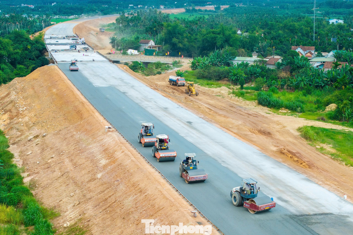 Cao tốc Quảng Ngãi - Hoài Nhơn 'chạy nước rút'- Ảnh 3.