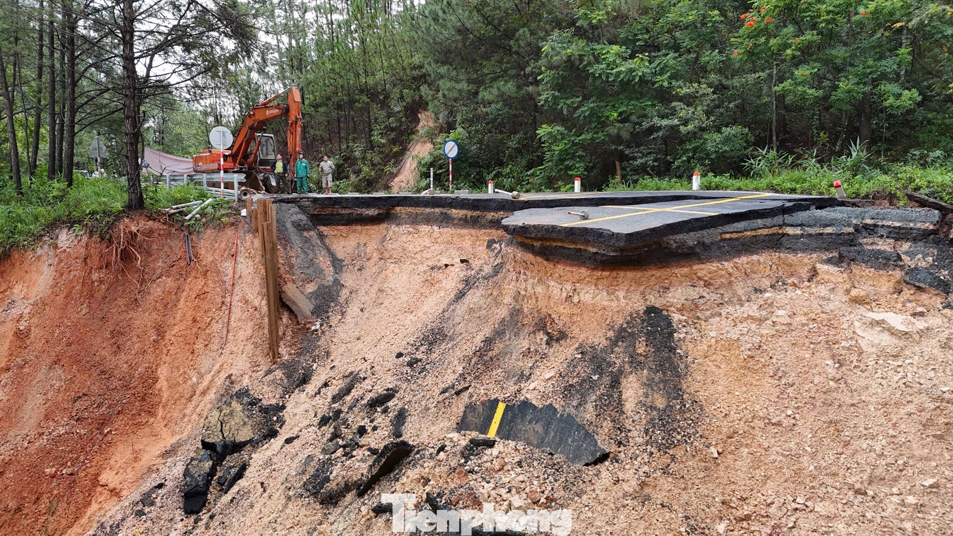 Đèo Mimosa sau khi thông xe qua đường tạm- Ảnh 3.