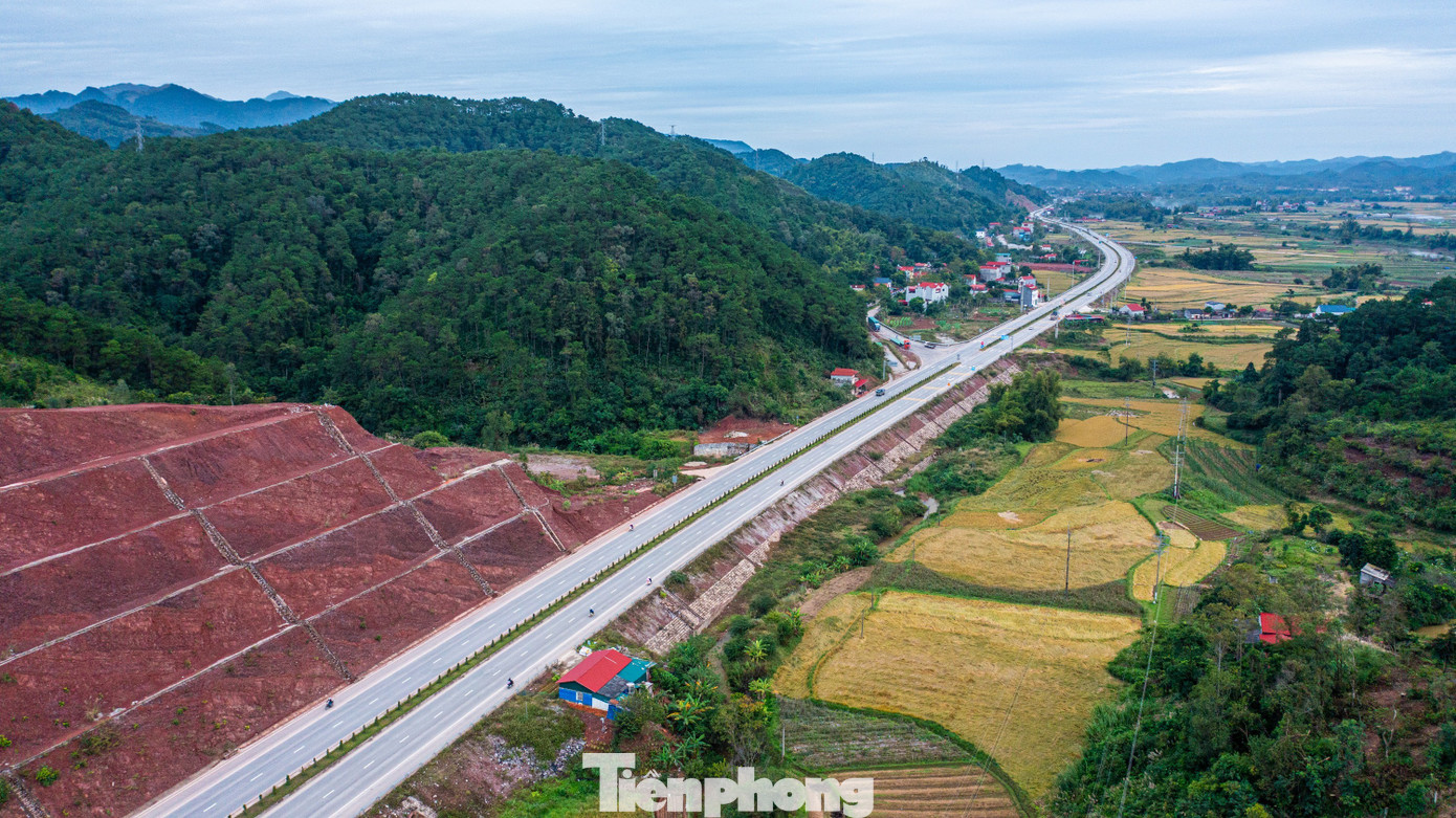 Cận cảnh Quốc lộ 4B nối Quảng Ninh - Lạng Sơn trước ngày mở rộng- Ảnh 12.