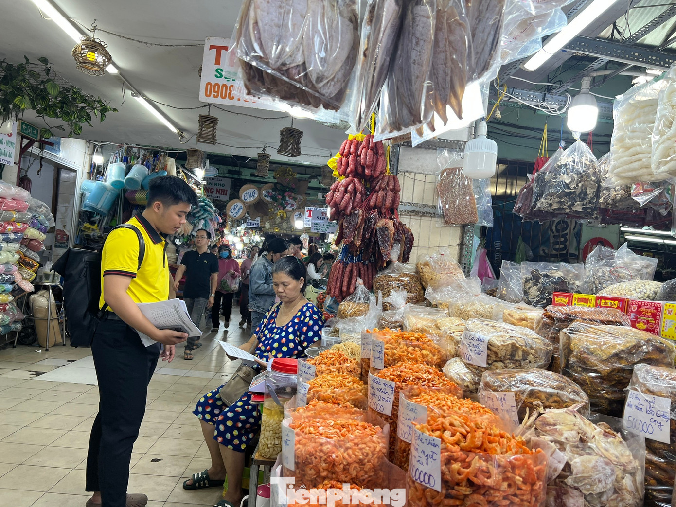 Tiểu thương ‘tròn mắt’ kê khai thuế bằng… giọng nói- Ảnh 12.