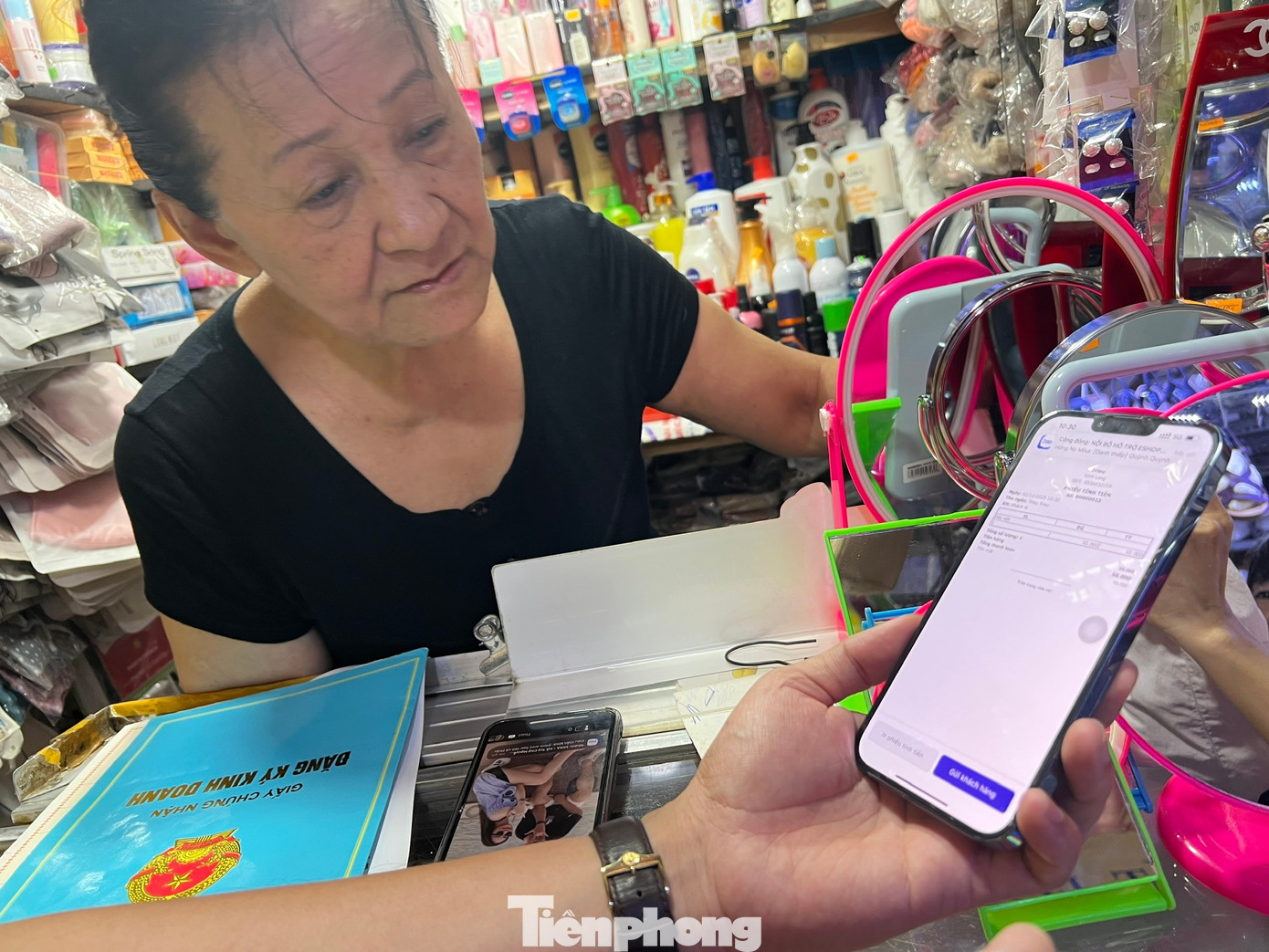 Tiểu thương ‘tròn mắt’ kê khai thuế bằng… giọng nói- Ảnh 4.