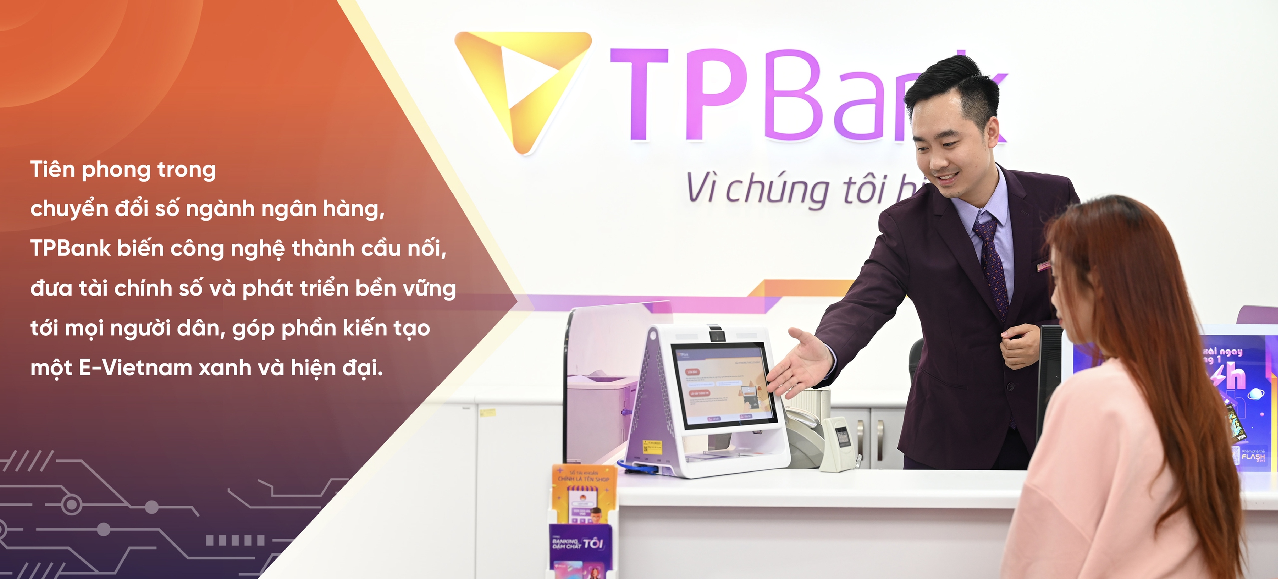 TPBank: Tiên phong số hóa, kiến tạo E - Việt Nam thịnh vượng - Ảnh 8. TPBank: Tiên phong số hóa, kiến tạo E - Việt Nam thịnh vượng - Ảnh 8.