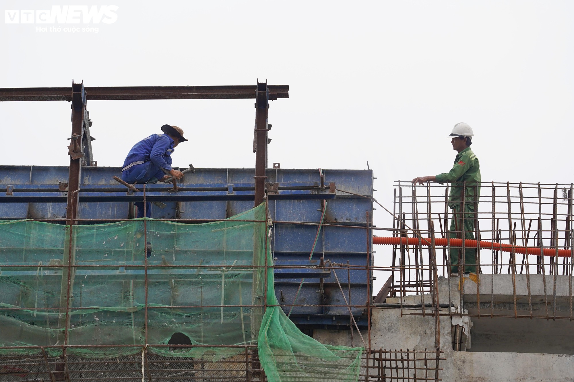 Ngắm Vành đai 3 từ trên cao qua khu đô thị ở TP.HCM trước ngày thông xe- Ảnh 6.