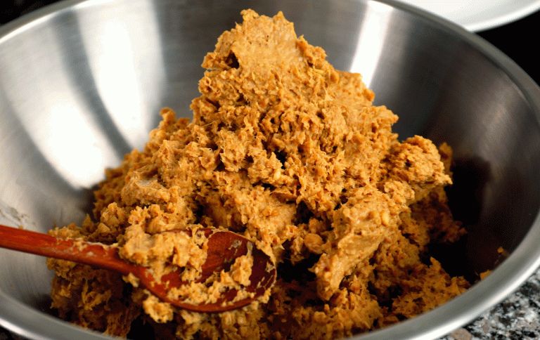 Một nhà 3 người cùng bị u tuyến giáp, người mẹ thừa nhận: "Tôi bắt cả nhà ăn 2 thứ để phòng ung thư" - Ảnh 3.