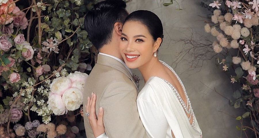 Hoa hậu Phạm Hương xóa ảnh chụp chung với chồng đại gia?- Ảnh 1.