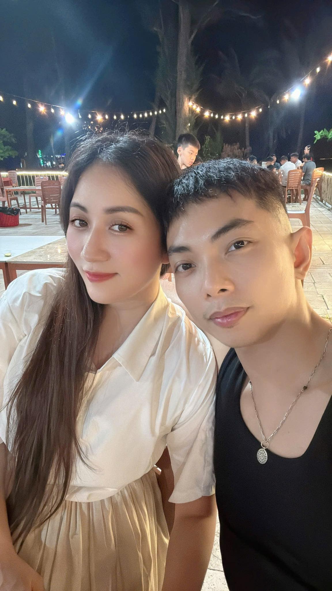 Nhan sắc nữ nghệ sĩ là viện trưởng, cưới chồng học trò kém 11 tuổi, sở hữu nhà trăm tỷ ở TP.HCM- Ảnh 5.