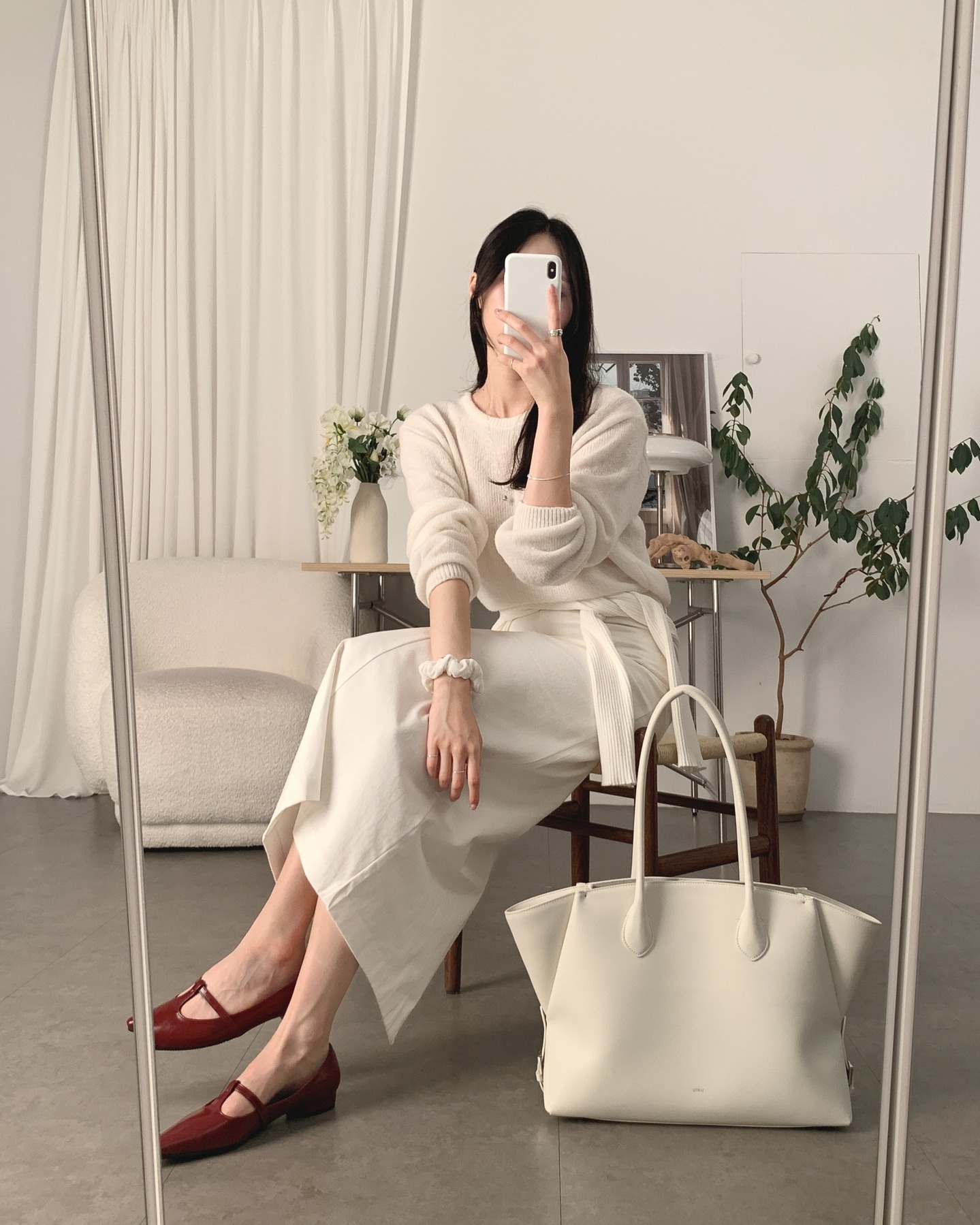 5 công thức tôn dáng tối ưu khi đi giày bệt, biết hết là không muốn đi giày cao gót nữa- Ảnh 3.