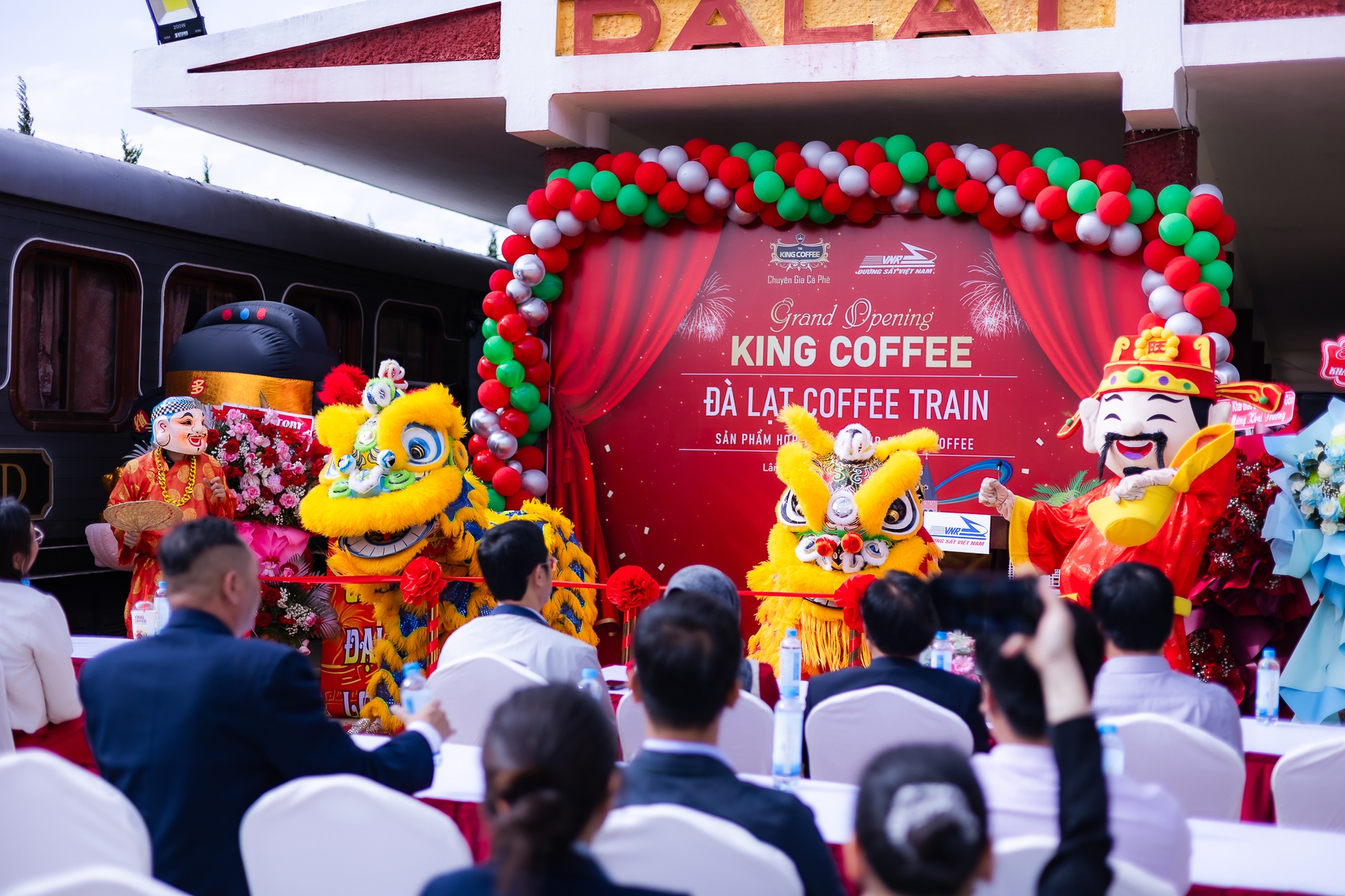 Chuyến tàu mới nhất của đường sắt Việt Nam: Khai trương được 5 ngày, giá vé chỉ hơn 100.000 đồng - Ảnh 1.