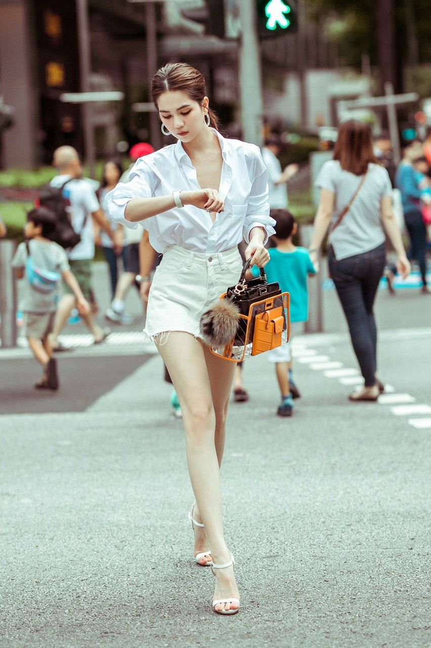 Ngọc Trinh đi đầu trend "trạm tỷ" từ 10 năm trước: Nhìn body và dàn đồ hiệu đủ thấy nể - Ảnh 10.