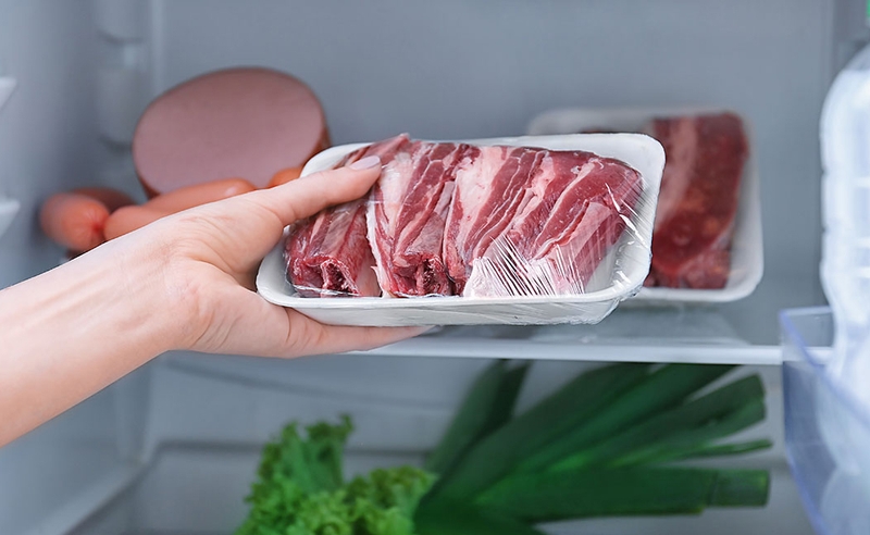 Mất tới gần 17 triệu mỗi năm chỉ vì 5 món trong tủ lạnh đặt sai vị trí mà nhiều gia đình không hề biế- Ảnh 2. Mất tới gần 17 triệu mỗi năm chỉ vì 5 món trong tủ lạnh đặt sai vị trí mà nhiều gia đình không hề biế- Ảnh 2.