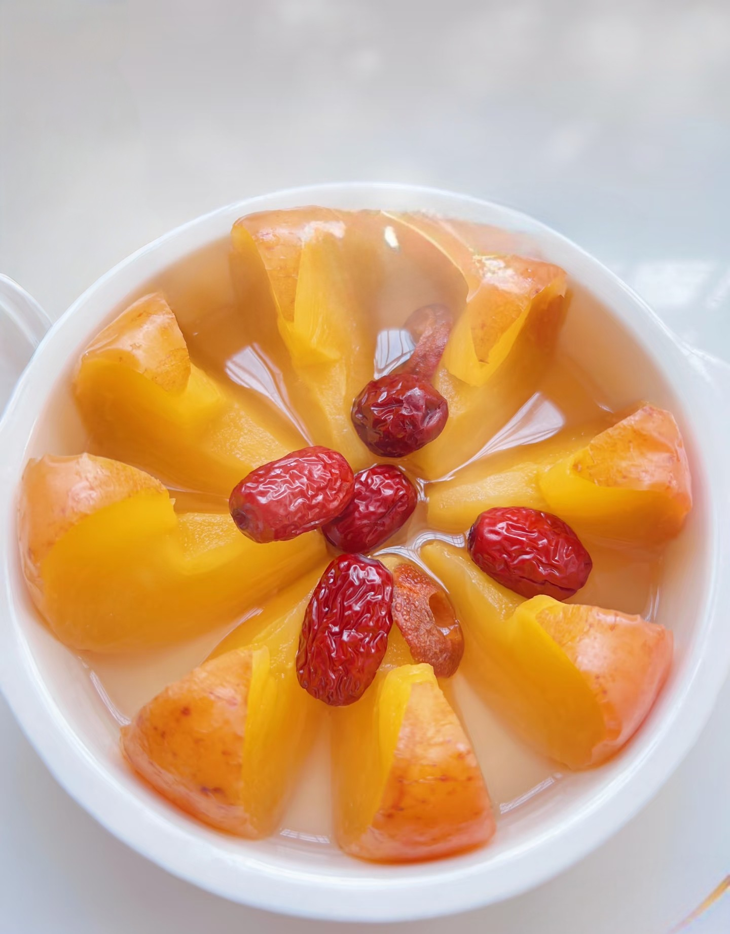 4 loại quả "càng hấp càng bổ", mẹ học ngay bí kíp của bác sĩ để cả nhà "bụng ấm, phổi êm" suốt mùa lạnh - Ảnh 6.