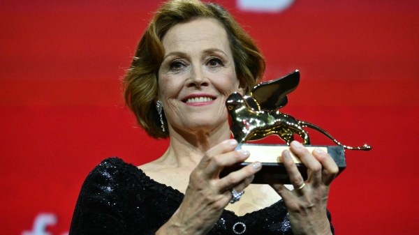 Lần đầu có sao nữ U80 "cưa sừng" đóng cô bé 14 tuổi, ai ngờ được cả thế giới tung hô không ngớt - Ảnh 5.