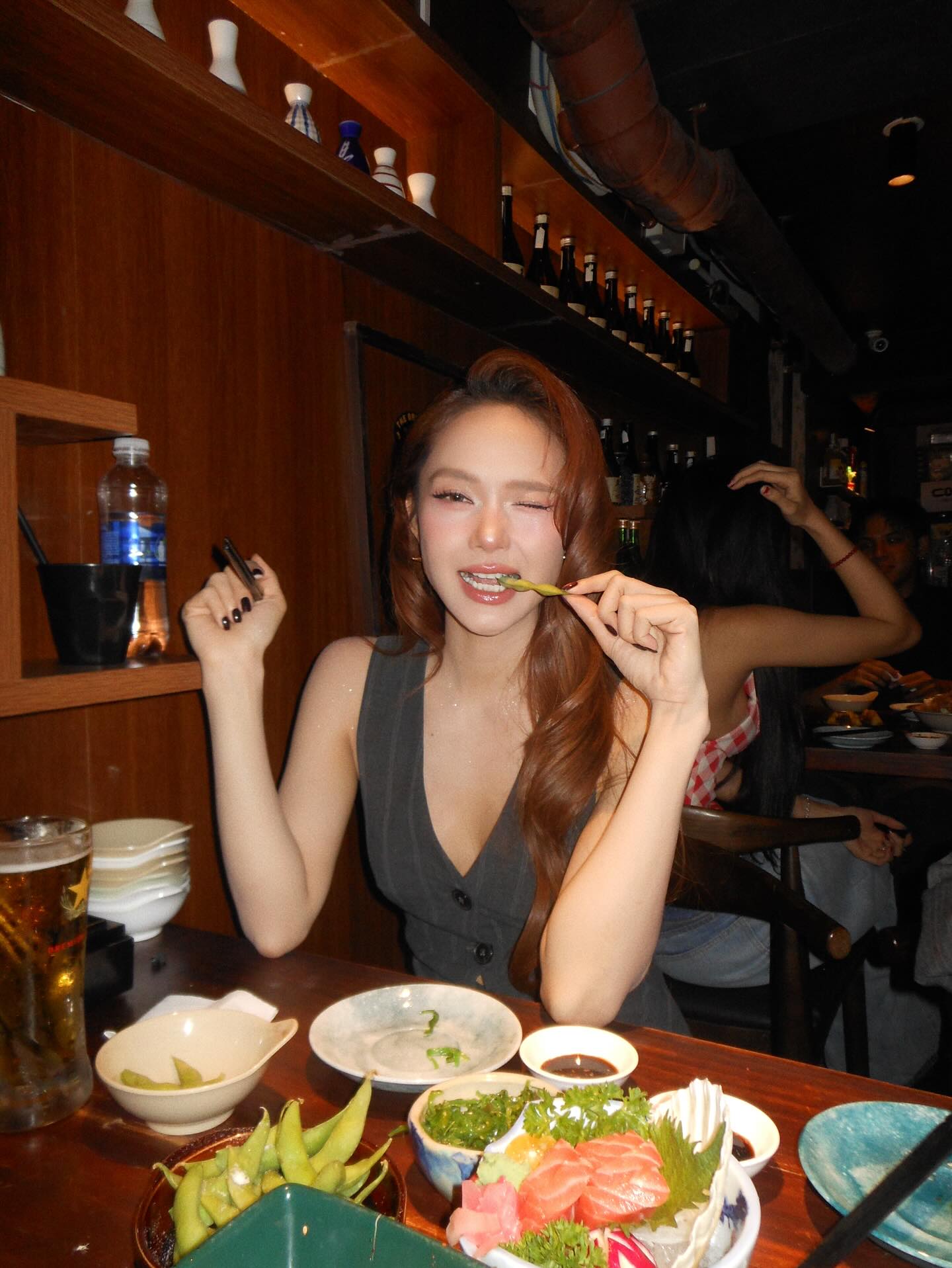 Minh Hằng thả vào nước lọc 1 nguyên liệu, cả ngày đỡ thèm ăn- Ảnh 1.