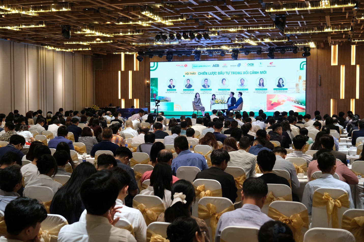 Chứng khoán Rồng Việt kỷ niệm 19 năm “Vững bền giá trị - Vững chắc tương lai” - Ảnh 2.