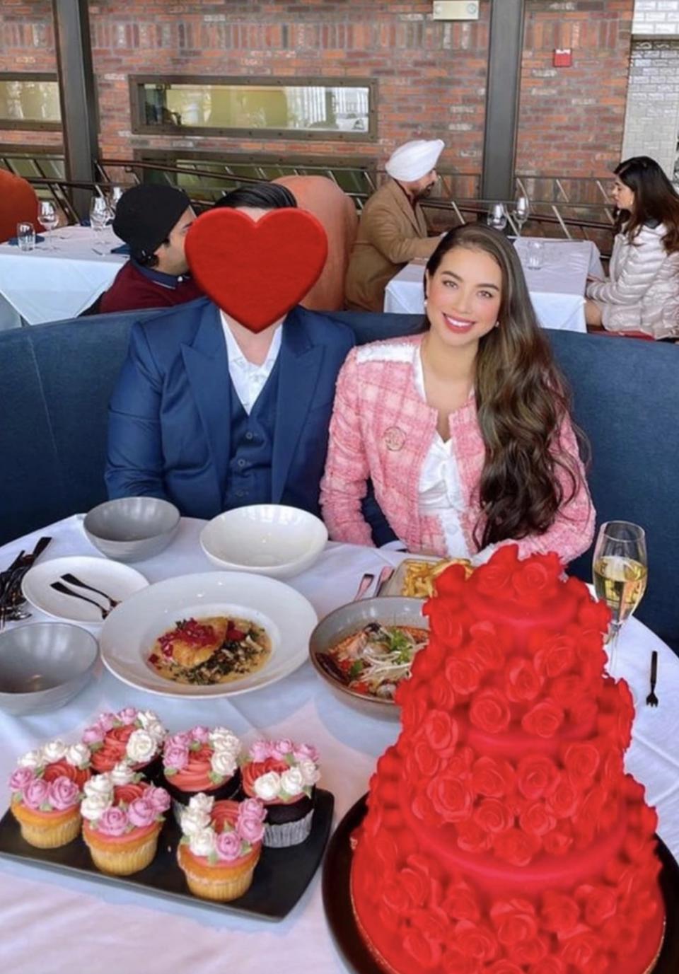 Hoa hậu Phạm Hương xóa ảnh chụp chung với chồng đại gia?- Ảnh 9.