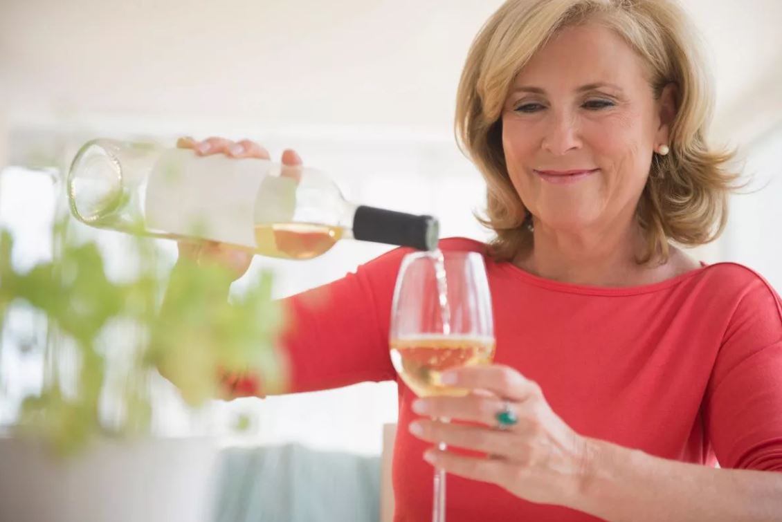 4 đồ uống hại thận dù thích đến mấy cũng phải né xa- Ảnh 3.