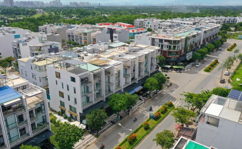 Nộp tiền bổ sung, thêm loạt dự án chung cư, đất nền ở TPHCM được cấp sổ- Ảnh 1.