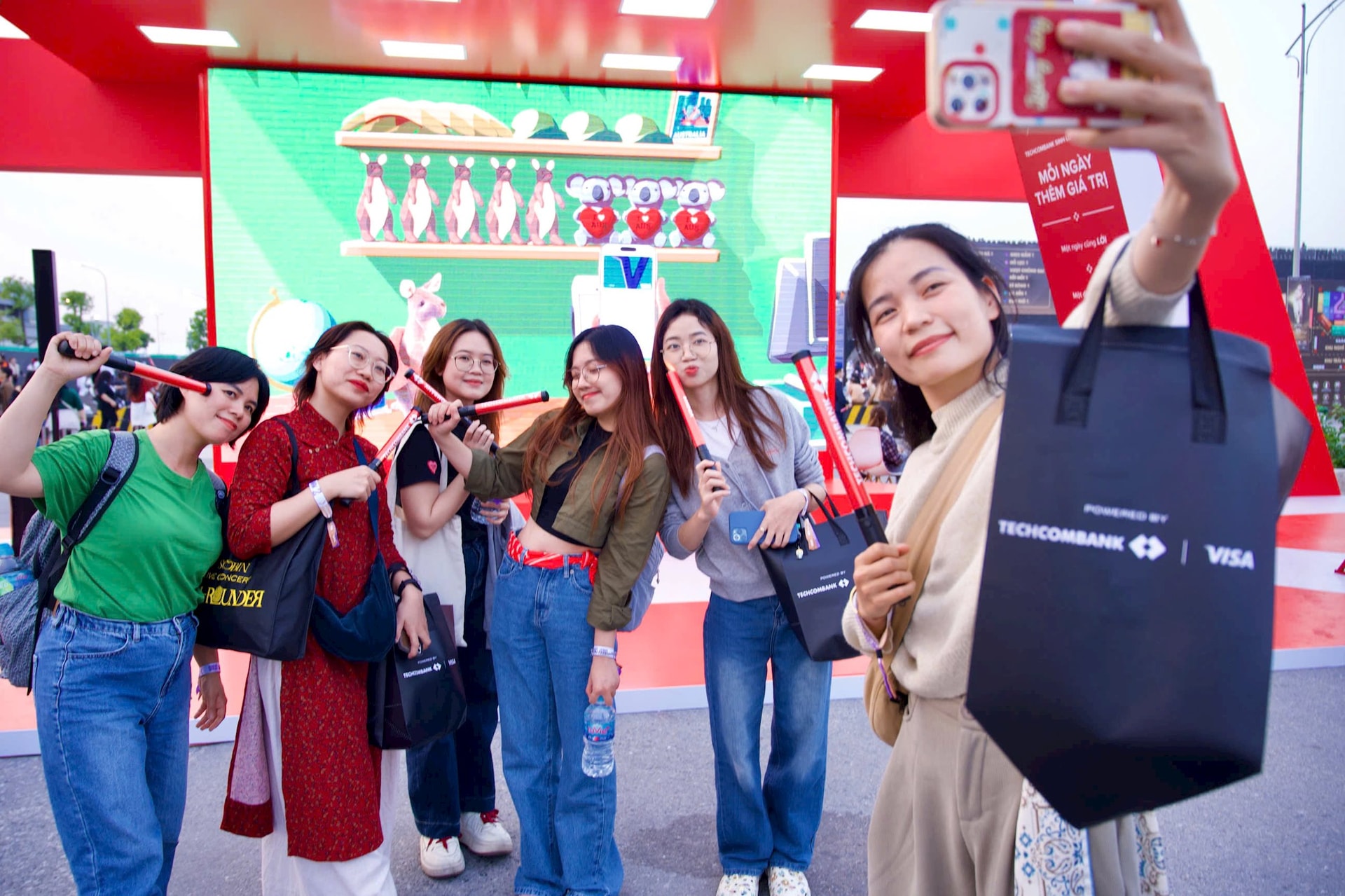 Gần 95.000 người “cháy hết mình” trong ngày diễn ra Y-Concert, Ocean City khẳng định tọa độ “khó thay thế” trên bản đồ giải trí Việt Nam- Ảnh 3.