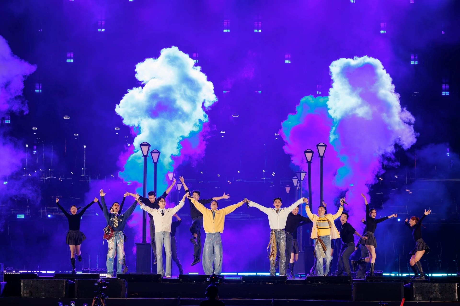 Gần 95.000 người “cháy hết mình” trong ngày diễn ra Y-Concert, Ocean City khẳng định tọa độ “khó thay thế” trên bản đồ giải trí Việt Nam- Ảnh 7.