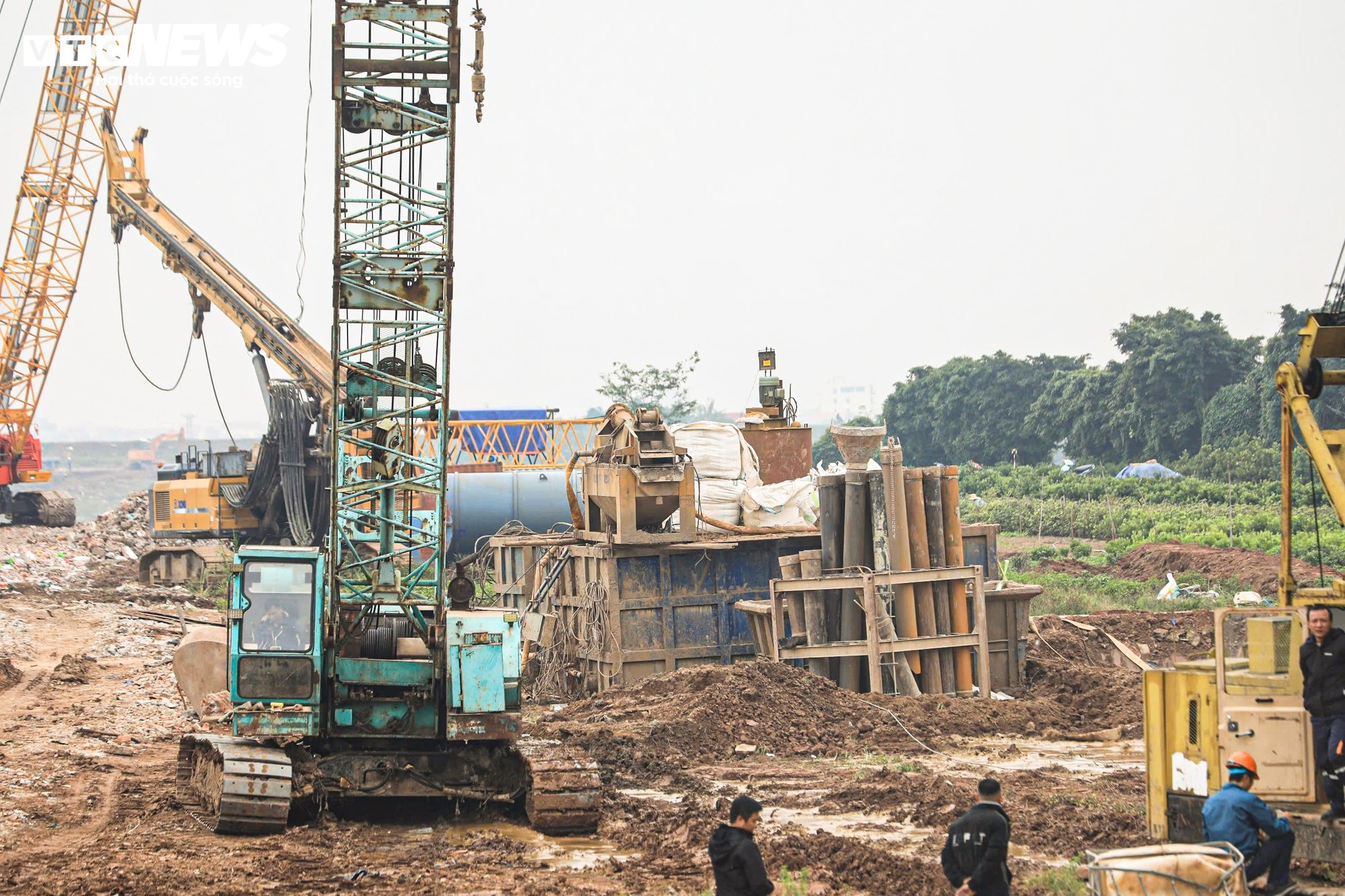Toàn cảnh công trường thi công cầu Mễ Sở rộng 4 làn xe nối Hà Nội - Hưng Yên- Ảnh 10.